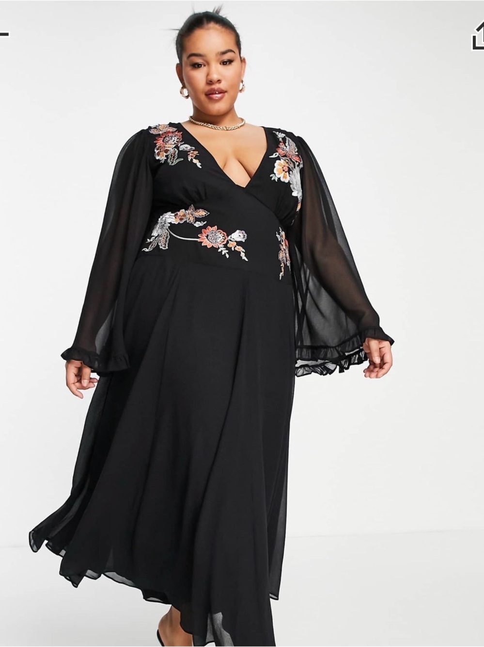 ASOS Curve Black Floral Embroidered V-Neck Maxi Dress - size 18 - NWT